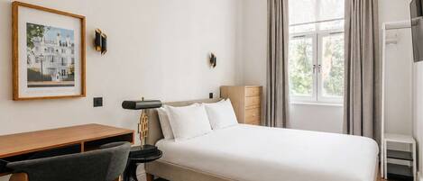 1 chambre, fer et planche à repasser, Wi-Fi, draps fournis