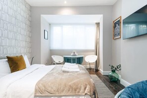 1 soverom, strykejern/-brett, wi-fi og sengetøy