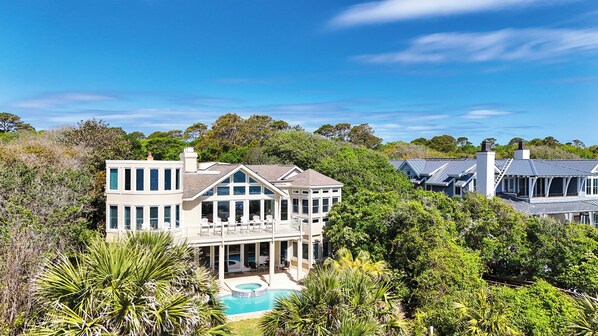 Exterior - Save 15% July or August 2025* Amazing Hilton Head oceanfront home (Hilton Head Island)
