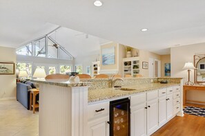 Interior - Spacious, 4 Bedroom/3 Bathroom Home in Private Pool Overlooking the Lagoon (Hilton Head Island)