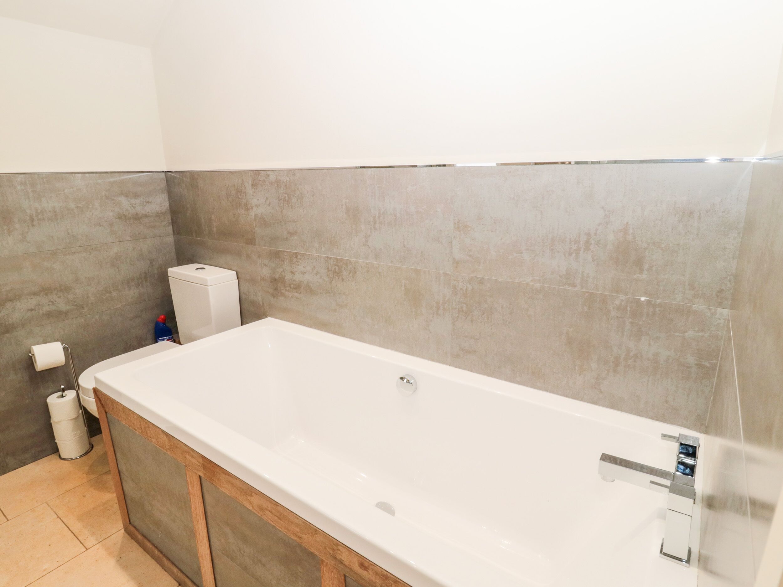 Cottage | Bathroom | Shower