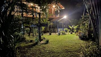 Enceinte de lâhĂ©bergement