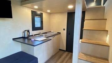 Family Cabin | 1 bedroom, minibar, laptop workspace, free WiFi