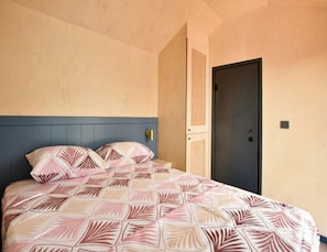 Habitación estándar doble | Minibar, espacio para trabajar con un portátil, wifi gratis