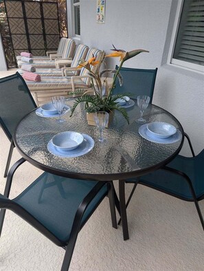 Outdoor dining