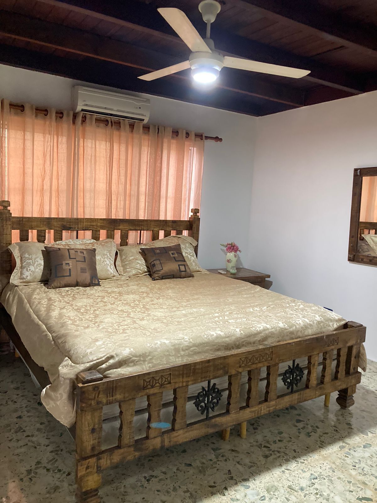 7 室のベッドルーム、WiFi、車椅子でアクセスできる設備