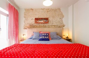 2 chambres, fer et planche à repasser, accès au Wi-Fi (inclus)