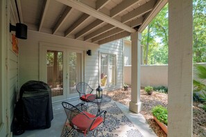 Condo (1 Bedroom) | Property amenity - Saint Andrews Common 1657 by Hilton Head Retreats (Hilton Head Island)