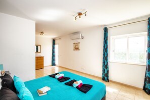 5 bedrooms, in-room safe, iron/ironing board, free WiFi