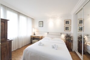 3 Schlafzimmer, Schreibtisch, WLAN, Bettwäsche