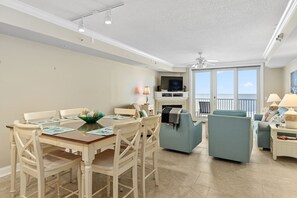 Dining - South Beach 3 br /3 ba indoor/outdoor pools on boardwalk oceanfront (Ocean City)