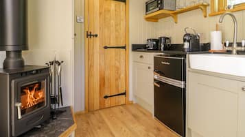 Ferienhaus | Eigene Küche | Kühlschrank, Wasserkocher, Toaster, Kochgeschirr/Geschirr/Besteck