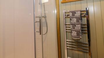 Cottage | Bathroom