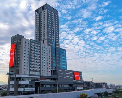 Holiday Inn Express Monterrey Fundidora by IHG