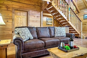 Smart TV, caminetto, lettore DVD