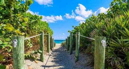 Beautiful bright, updated 2 bedroom, 2 bath oceanfront condo spectacular views!