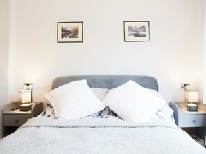 2 bedrooms, free WiFi, bed sheets - 2 bedroom accommodation in Bridgnorth and Ironbridge (Bridgnorth and Ironbridge)