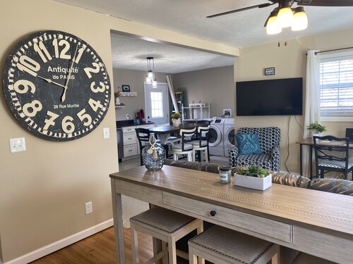 Bays Mountain Getaway Cottage 