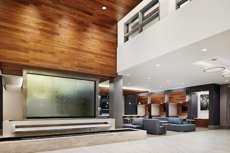 Lobby. Embassy Suites by Hilton Atlanta Airport North