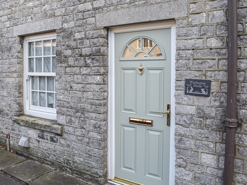 4 bedroom accommodation in Buxton