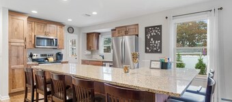 Weddings, Fall Festival or Getaway.  This Is the House!