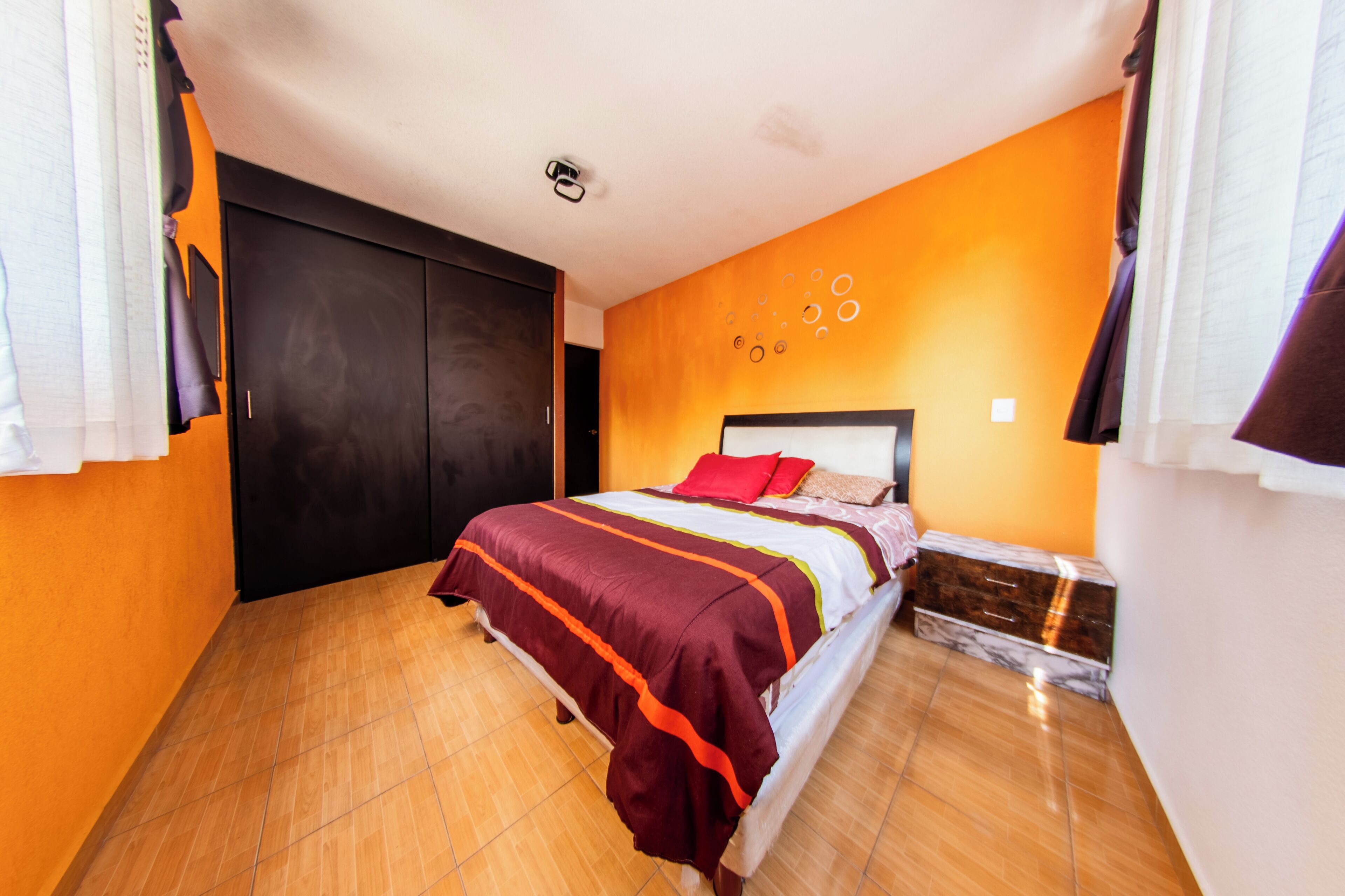 3 bedrooms, free WiFi, bed sheets
