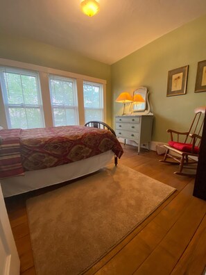 3 bedrooms, free WiFi, bed sheets