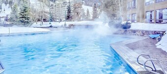 Bear Cave- Big Sky Shoshone Ski in/Out condo