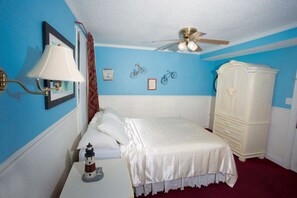 Standard Room (208) | Blackout curtains, iron/ironing board, free WiFi, bed sheets