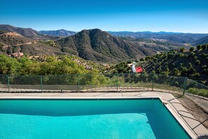Piscine extérieure, piscine chauffée