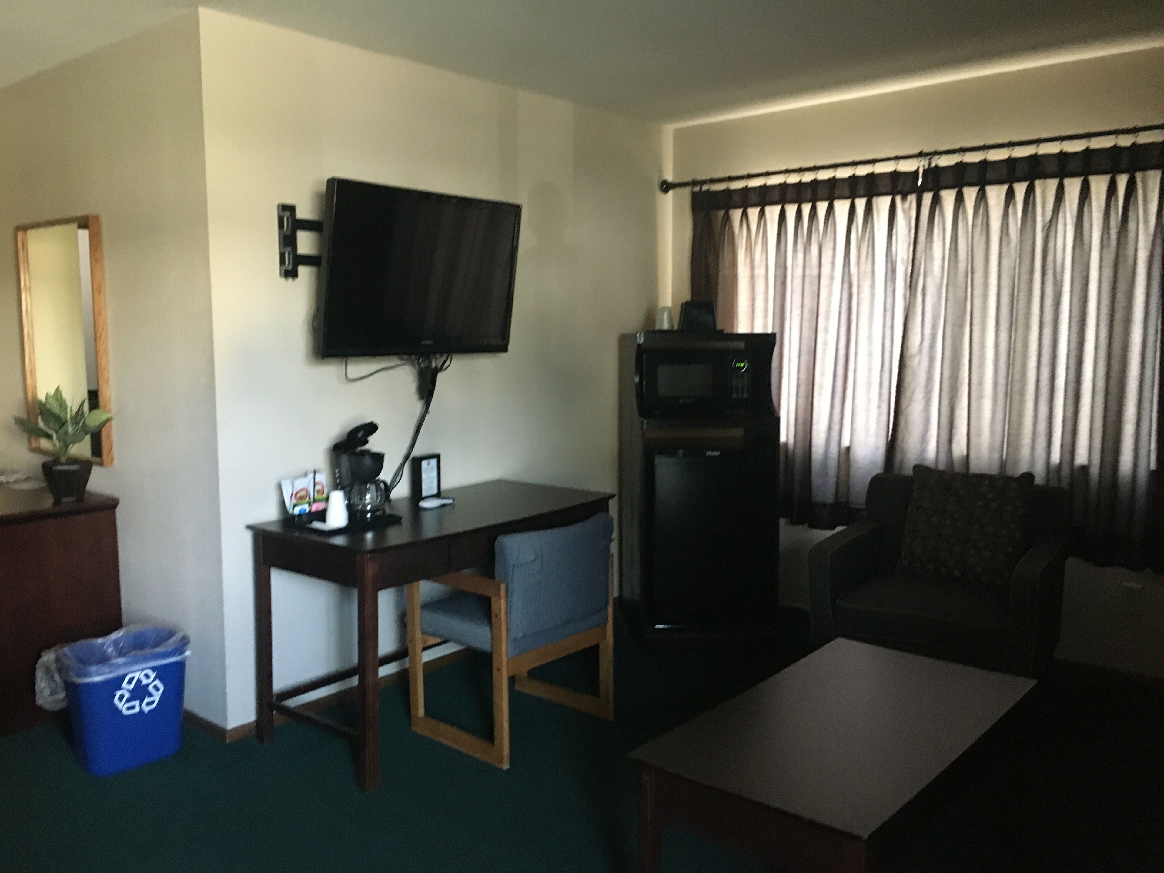 Room, 2 Double Beds | Interior