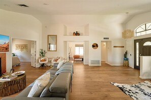 Smart TV, fireplace, table tennis, books