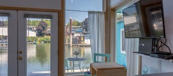 Unique Floating House for Monthly Rental!