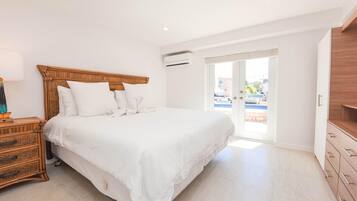 5 bedrooms, individually decorated, individually furnished