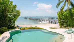 Pool - Bay Beach by Florida Keys Luxury Rentals (Key Largo)