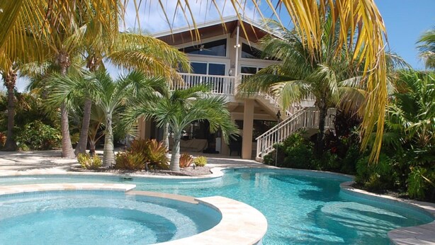 Pool - Cukoos Nest by Florida Keys Luxury Rentals (Key Largo)