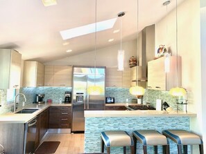 Casa, 4 habitaciones | Cocina privada