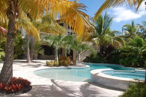 House, 4 Bedrooms | Pool - Cukoos Nest by Florida Keys Luxury Rentals (Key Largo)