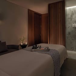 Couples treatment rooms, body treatments, aromatherapy