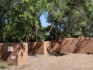 House (2 Bedrooms) | Property amenity