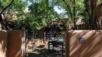 House (2 Bedrooms) | Property amenity