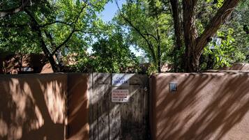 House (2 Bedrooms) | Property amenity