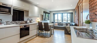 The Barn Owl - UK36217