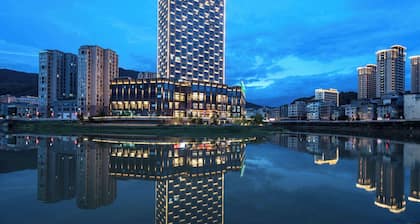 Ramada Plaza by Wyndham Zhenghe