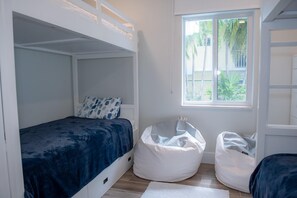House, 5 Bedrooms - Midnight Runner by Florida Keys Luxury Rentals (Tavernier)