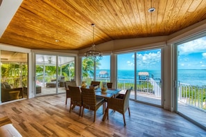 Dining - Lime Key by Florida Keys Luxury Rentals (Key Largo)