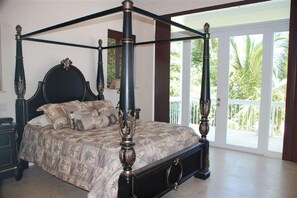 House, 4 Bedrooms, Beach View