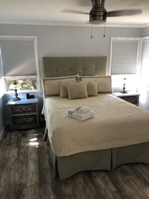2 bedrooms, desk, iron/ironing board, free WiFi