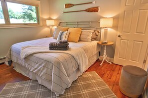 5 makuuhuonetta, silitysrauta/-lauta, ilmainen Wi-Fi, vuodevaatteet