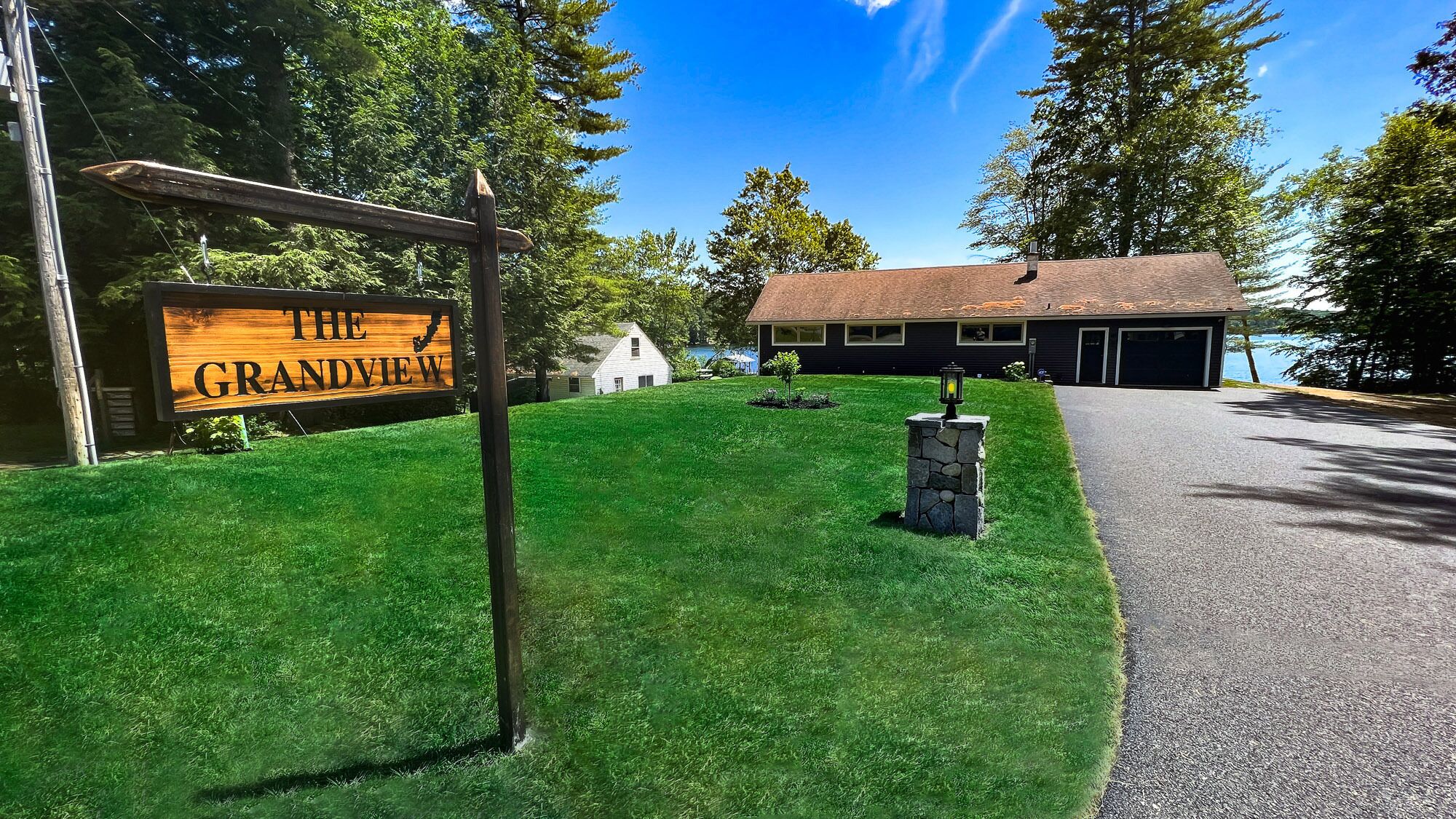 The Grandview- Family and Pet Friendly 